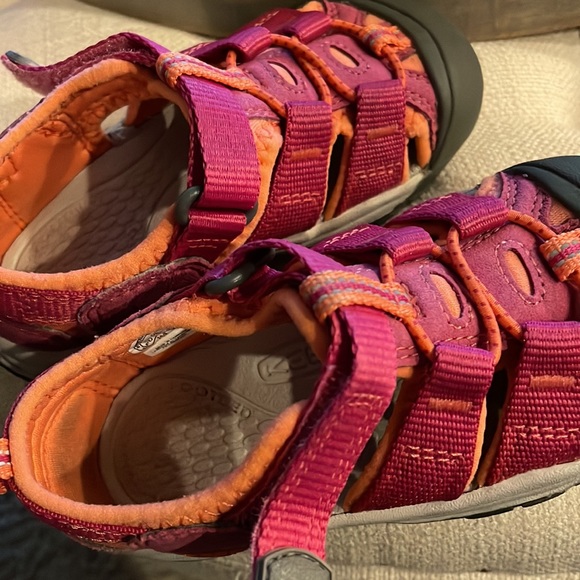 Keens - Picture 5 of 15